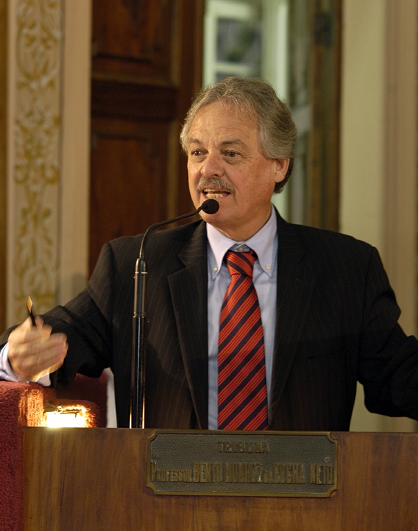 Vereadores reconhecem contribuição dos taquígrafos 