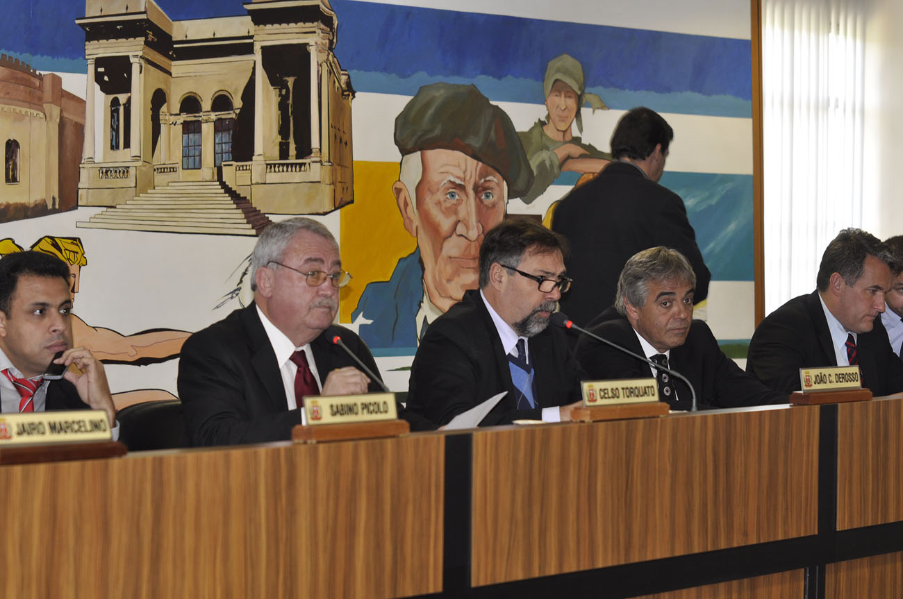 Vereadores repudiam declarações de deputado 