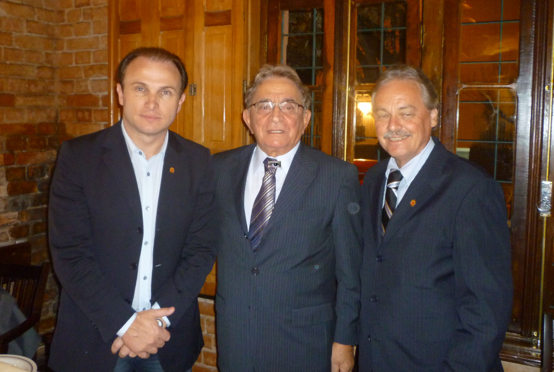 Vereadores se reúnem com presidente do Clube dos Treze 