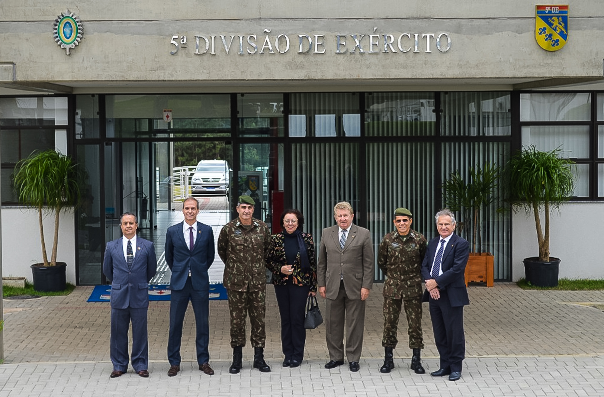 Vereadores visitam 5ª Divisão do Exército de Curitiba