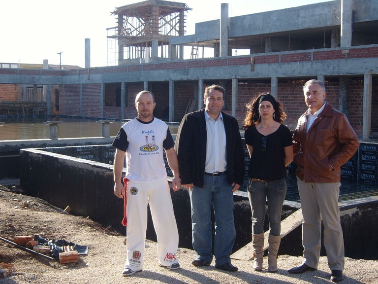 Vereadores visitam obras do Clube da Gente 