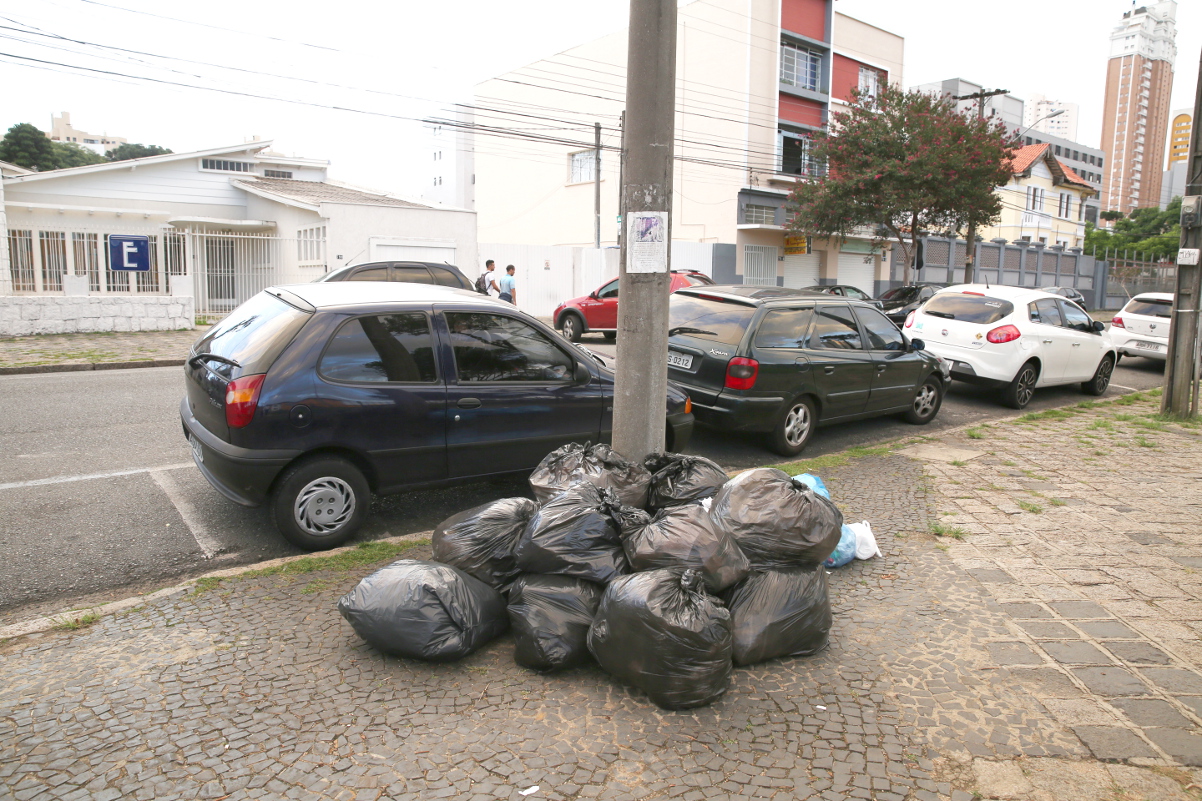 Vetos à separação do lixo devem ser votados em fevereiro