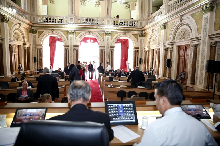 Vetos passam a trancar pauta da Câmara nesta quarta