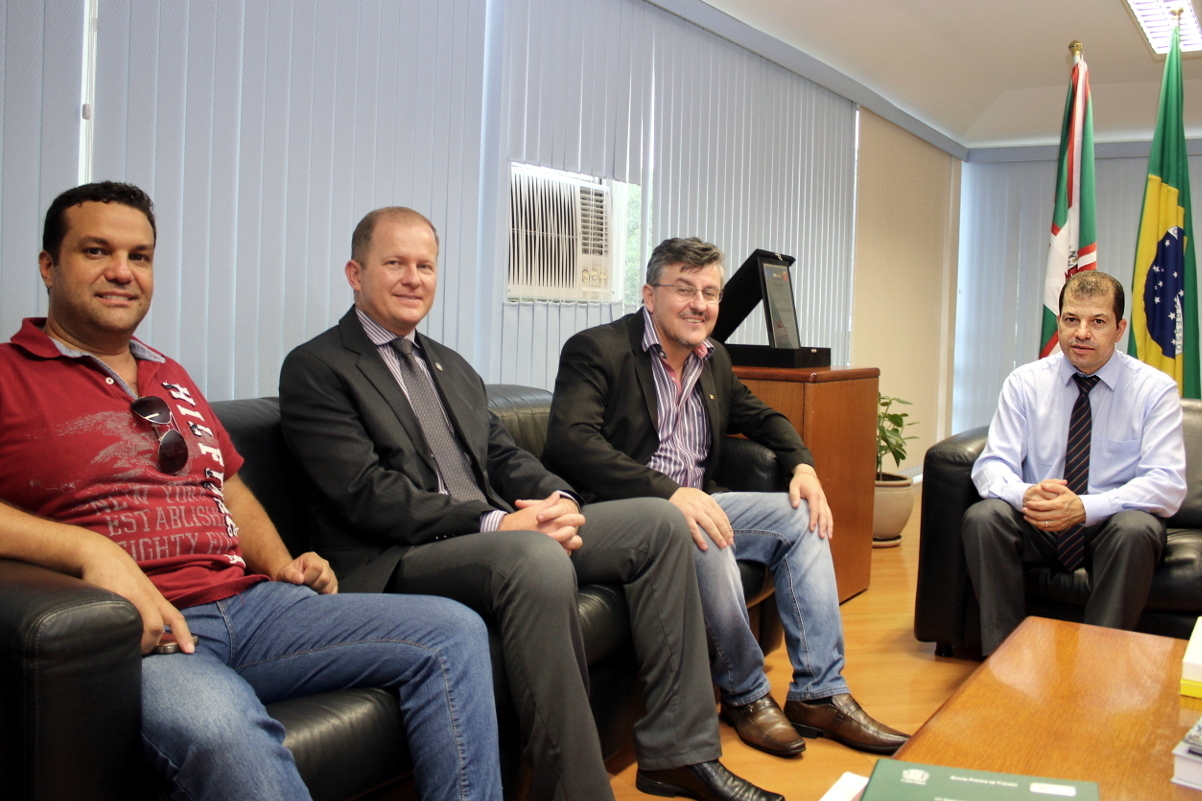 Visita à presidência: auditores fiscais de tributos municipais