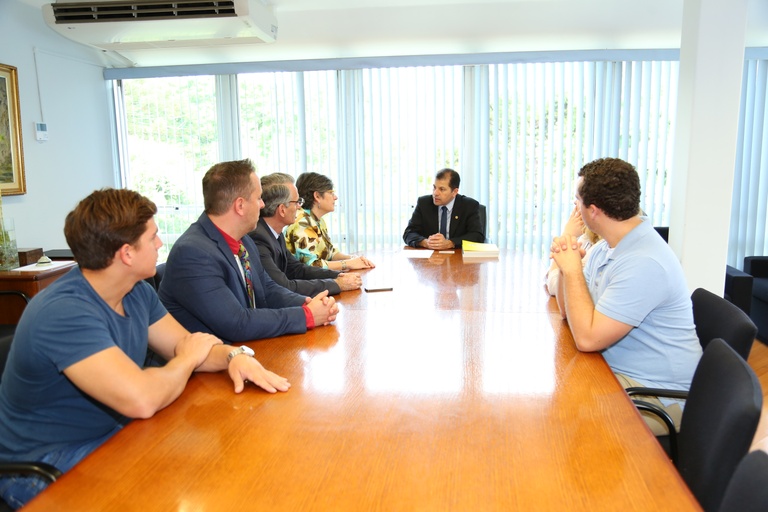 Visita à presidência: comitiva da Universidade de Montana
