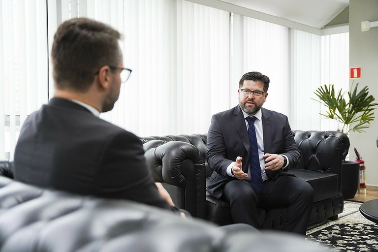 Visita à Presidência: Fachinello recebe novo procurador-chefe do MPT-PR