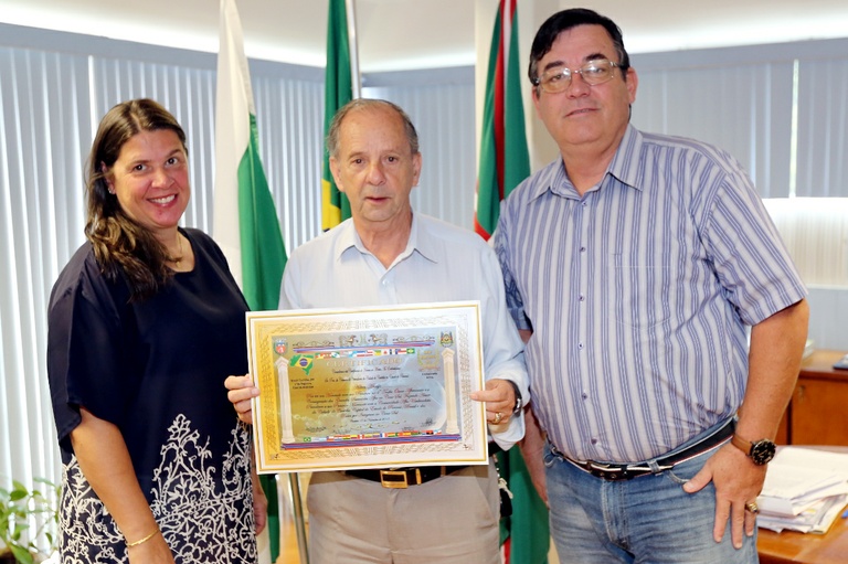 Visita à presidência: Oscar Africanista