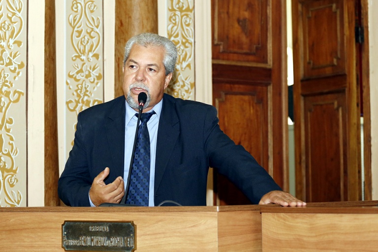 Zé Maria pede serviços viários em bairros de Curitiba