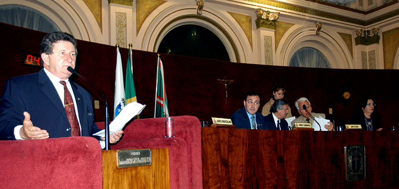 Zeglin homenageia imigrantes poloneses 