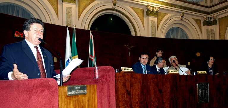 Zeglin homenageia imigrantes poloneses 