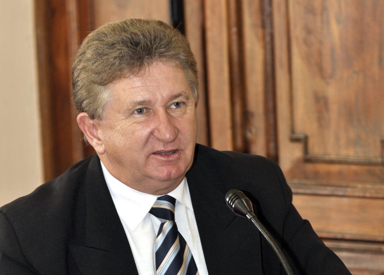 Zeglin indaga sobre área no Barigüi 