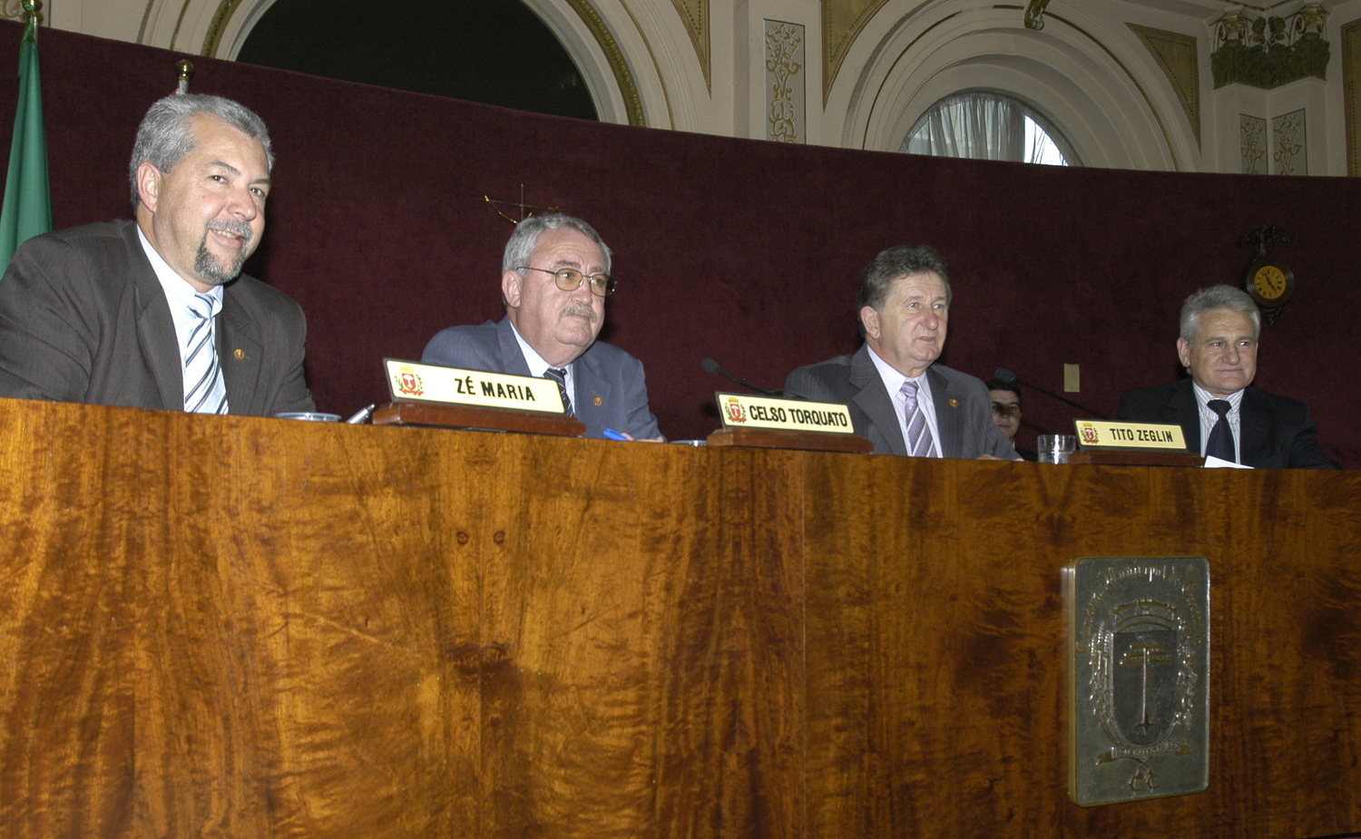 Zeglin responde pela Câmara nesta semana 