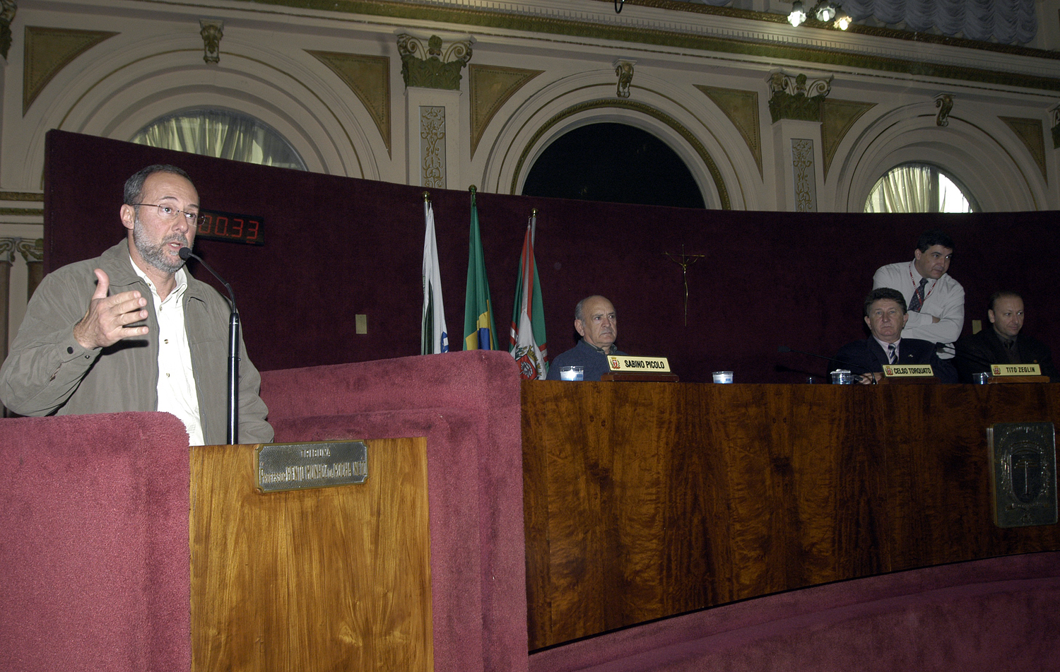 Zootecnistas agradecem aprovação de cargos 