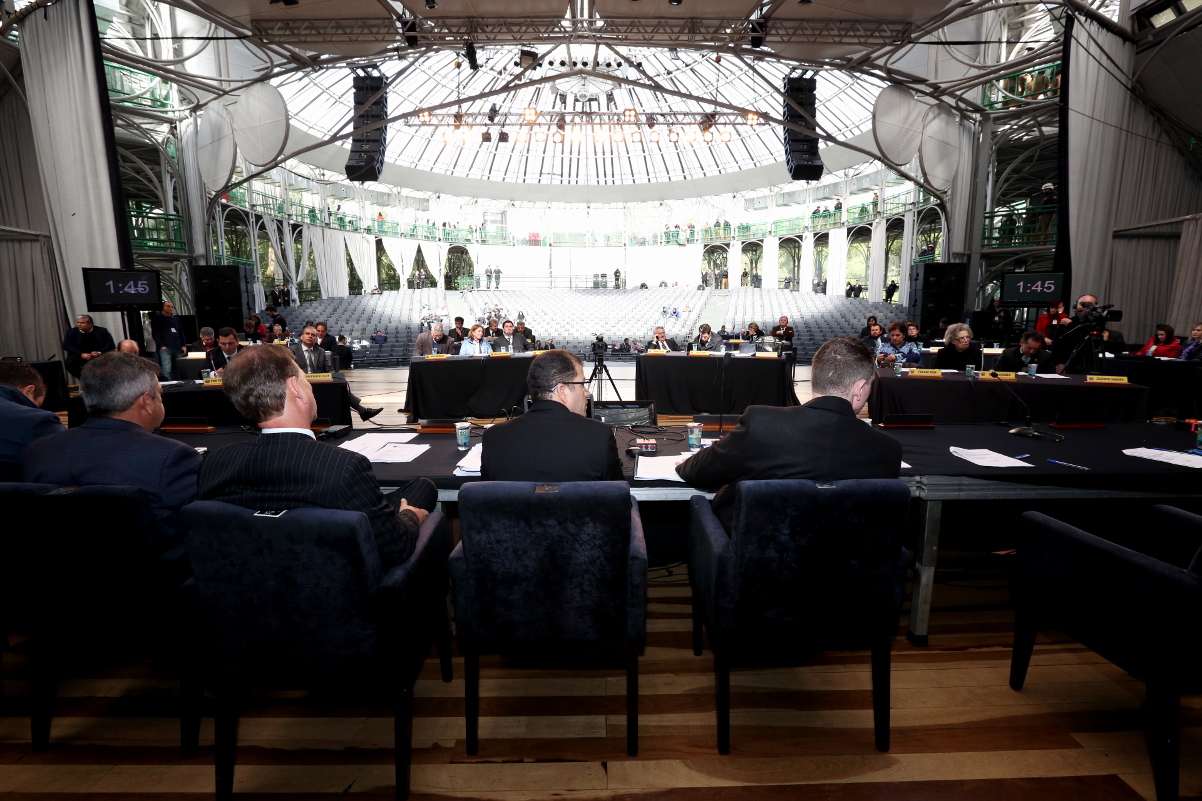 Com emendas, criada Lei de Responsabilidade Fiscal Municipal