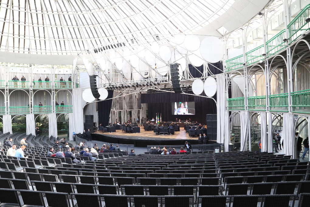 Vereadores acatam nova meta fiscal de R$ 2,194 bi negativos